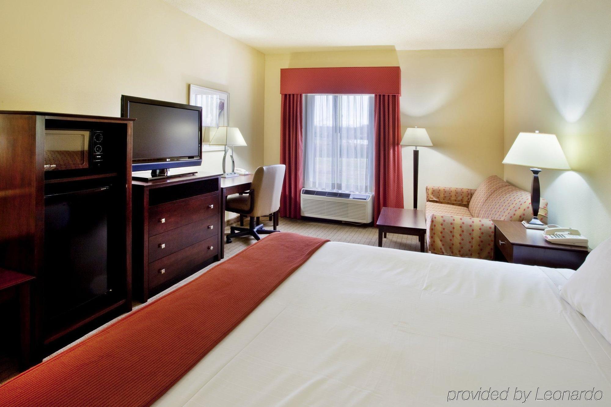 Spark By Hilton Calhoun Bilik gambar