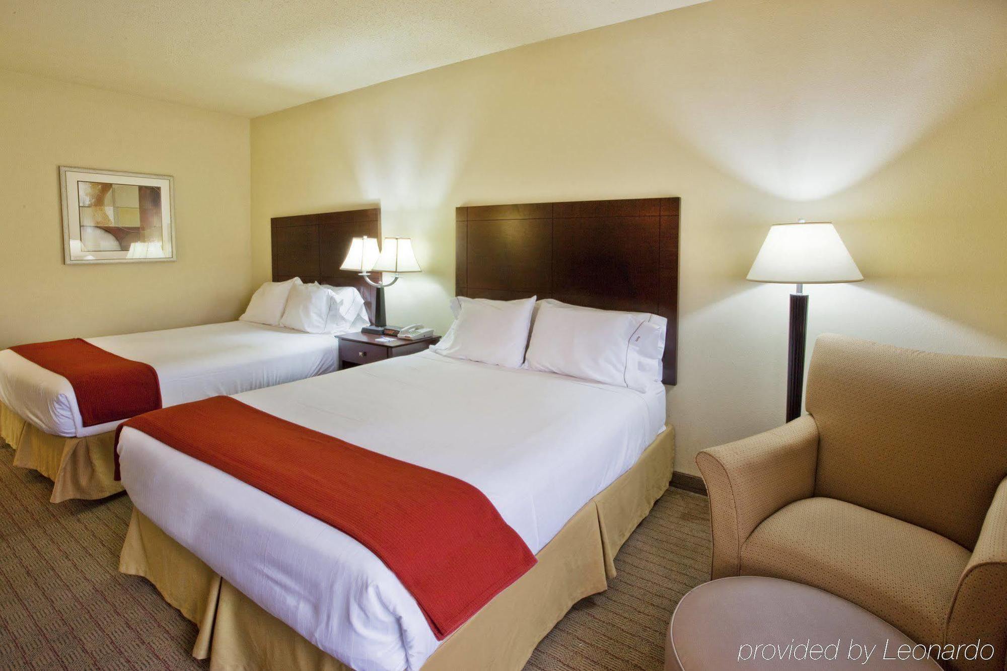 Spark By Hilton Calhoun Bilik gambar